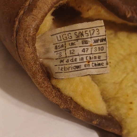 UGG Brown Slippers with Soft Leather and Slip-On Design - Picture 2 of 7